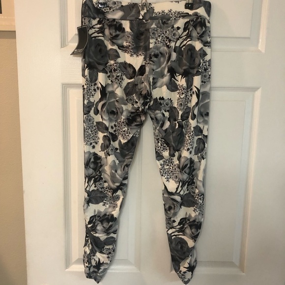 NWT Michael Lauren Pablo Shirred Joggers Size Small - Picture 9 of 14
